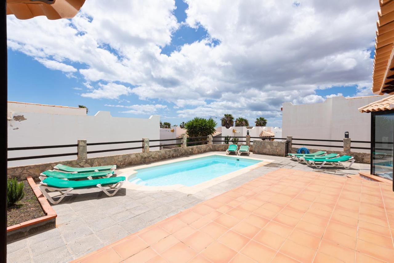 VILLA LOBOS con piscina privada Caleta de Fuste Exterior foto